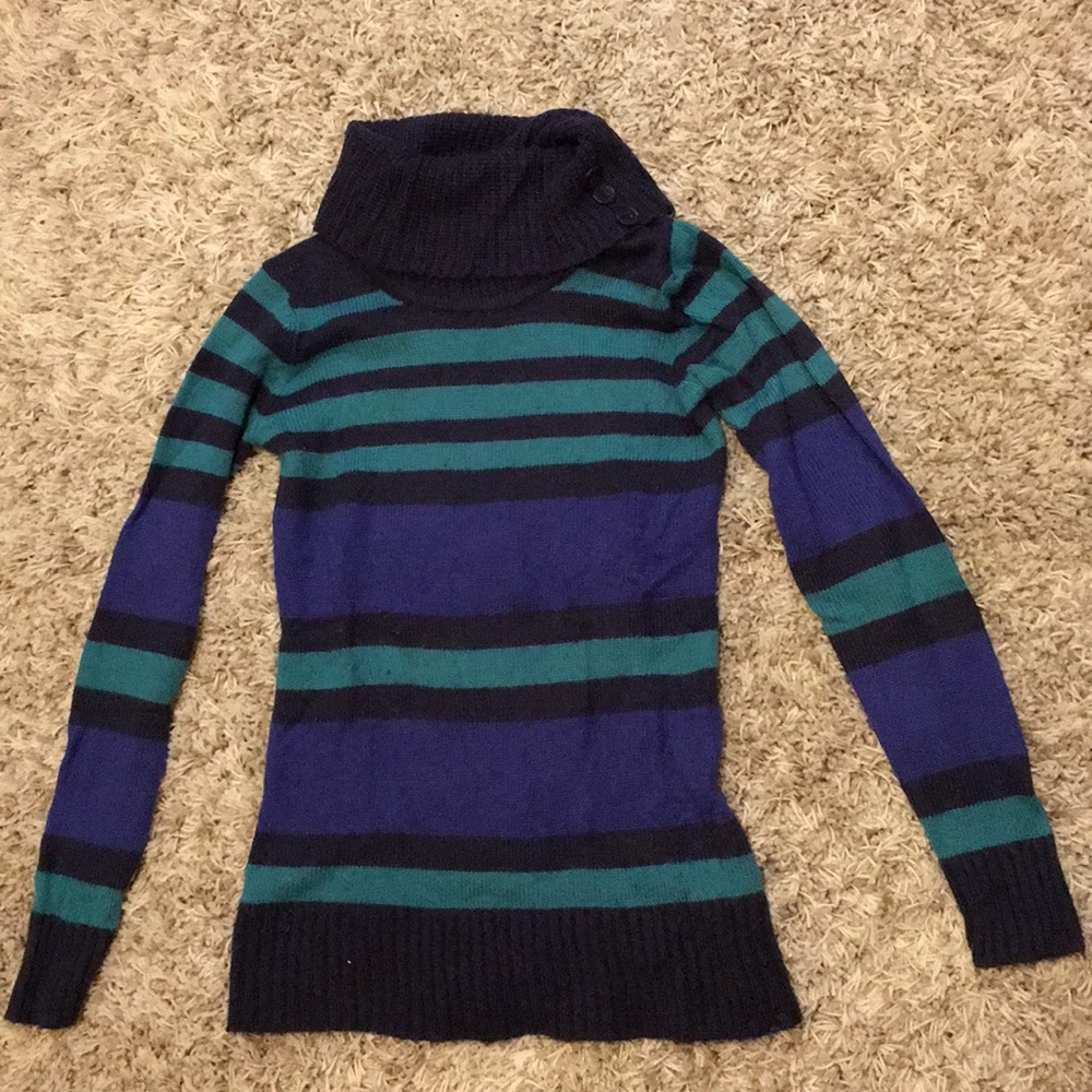Striped turtleneck